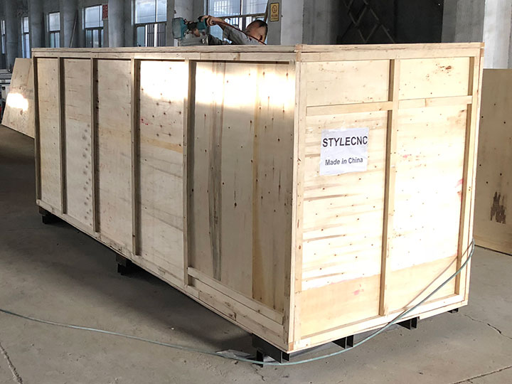 數控木工車床機外包裝 數控木工車床機外包裝