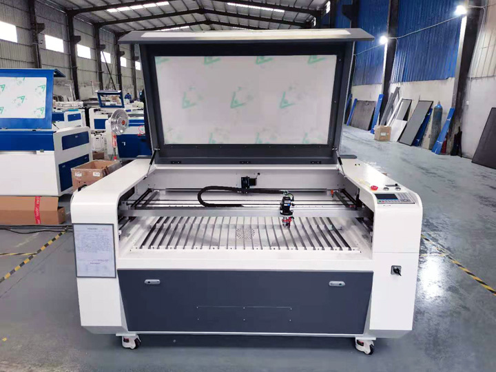 STJ1610-CCD 激光墊片切割機