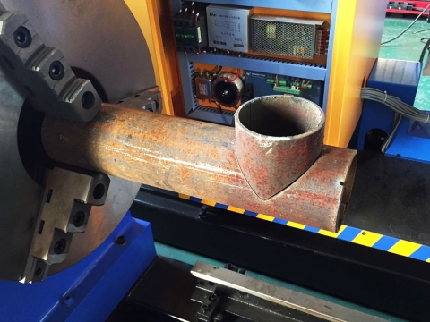 免費數(shù)控等離子圓管切割機項目