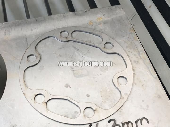 業余愛好混合型 CO2 金屬和非金屬激光切割機