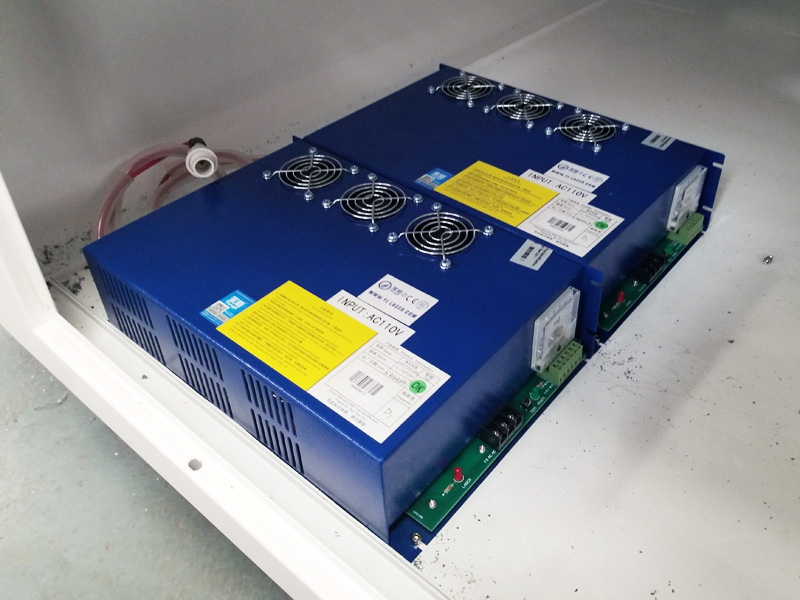 業余愛好混合型 CO2 金屬和非金屬激光切割機