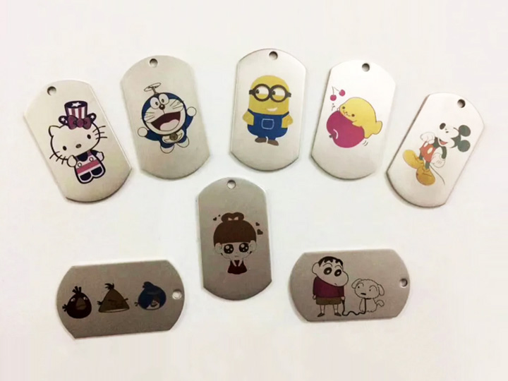 采用不銹鋼進(jìn)行彩色激光雕刻金屬珠寶項(xiàng)目