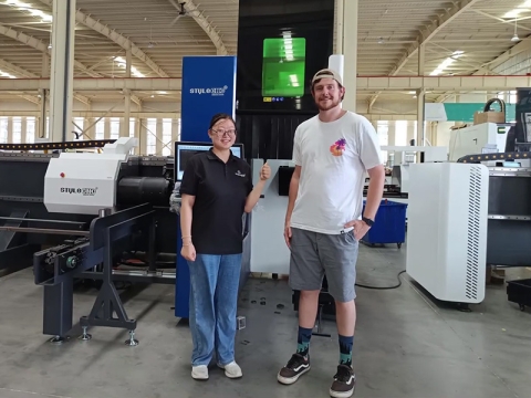 用于拖車鈑金和管材的光纖激光切割機 用于拖車鈑金和管材的光纖激光切割機