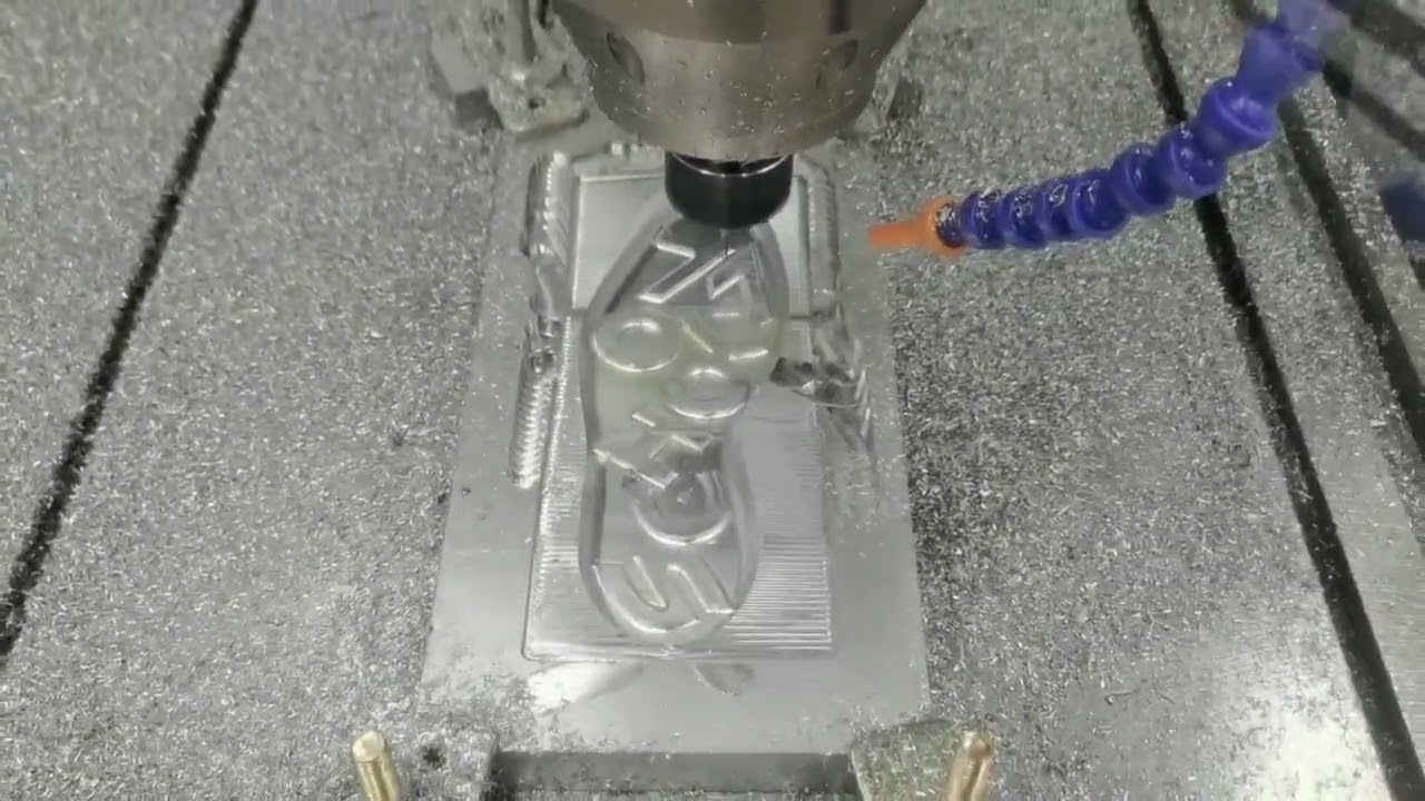 全自動(dòng)數(shù)控模具銑床